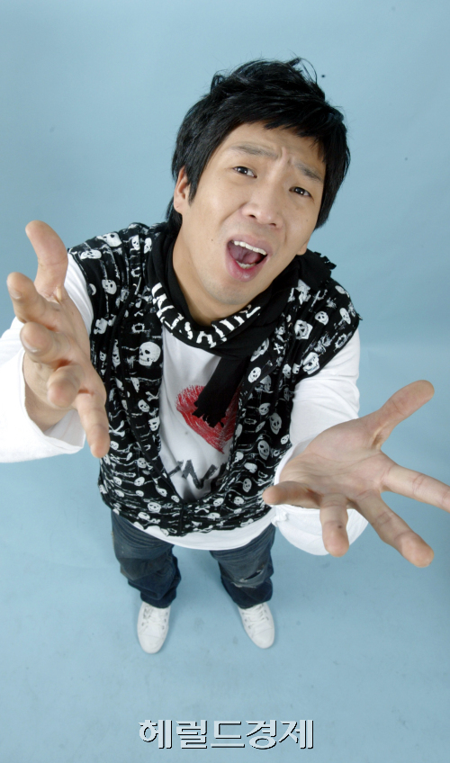 토토사이트 더베이몽(신동현) 가수/mong / 토토사이트 더베이몽 “의혹 벗었지만 물의를 일으켜 죄송합니다”