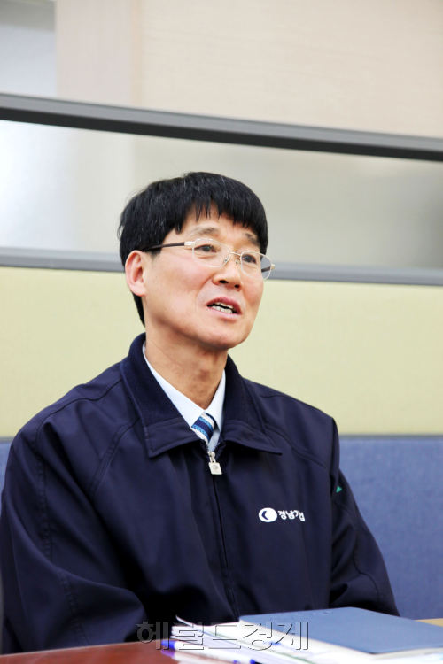오천식 경남기업 해외사업담당 상무 / 오천식상무1 / (이 사람) 베트남 최대ㆍ최고기록 갈아치운 ‘랜드마크72’ 진두지휘, 오천식 경남기업 해외사업팀 상무
