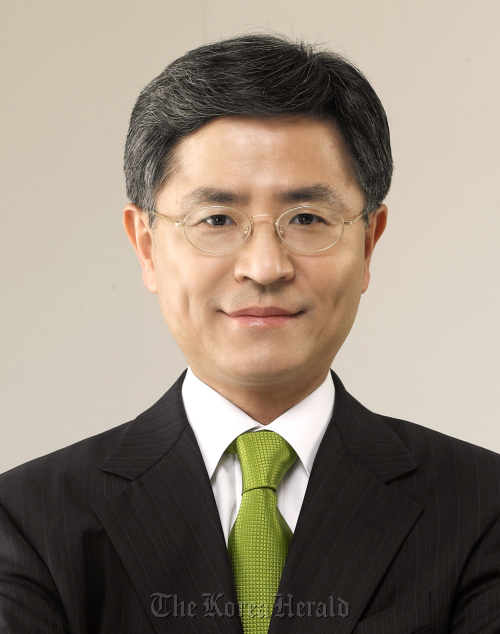 김명룡 우정사업본부 본부장 / 김명룡우정사업본부장 / brief-Kim named new Korea Post head