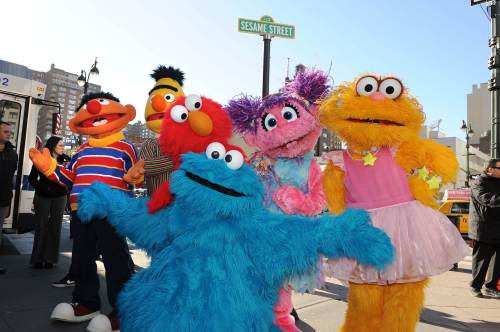 <YONHAP PHOTO-1213> TO GO WITH Entertainment-Pakistan-US-children-education FOCUS by Claire Truscott (FILES) In a file picture taken on February 4, 2010 Sesame Street Live charactors (L-R) Ernie, Bert, Elmo, Abby Cadabby, Zoe and Cookie Monster (front) celebrate the renaming of the corner of 31st Street and Eighth Avenue to "Sesame Street" outside Madison Square Garden in New York. The United States has turned to oversized puppets in its newest attempt in April 2011 to win hearts and minds in Pakistan, funding a $20 million remake of popular children's TV programme Sesame Street. AFP PHOTO / FILES / Stan Honda /2011-04-13 11:29:39/ <저작권자 ⓒ 1980-2011 ㈜연합뉴스. 무단 전재 재배포 금지.>
Sesame Street Live characters (left to right) Ernie, Bert, Elmo, Abby Cadabby, Zoe and Cookie Monster (front) celebrate the renaming of the corner of 31st Street and Eighth Avenue to “Sesame Street” outside Madison Square Garden in New York in February 2010.   AFP-Yonhap News