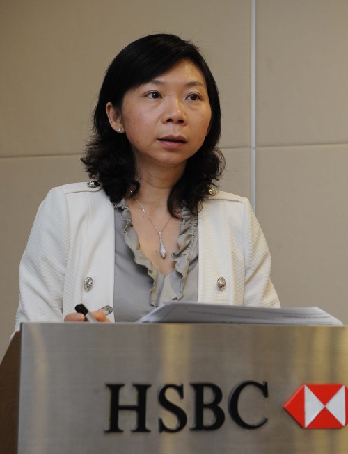 18일 오전 서울시 태평로 HSBC본사 회의실에서 세실리아 챈 HSBC 글로벌 자산운용 아태지역 채권부문 최고투자책임자가 아시아투자포럼 2011 자신의 아시아 포토폴리오 리스크에 대한 균형 유지하기라는 주제로 기자간담회를 가졌다. <br />이상섭 기자. babtong@heraldm.com 2011.04.18
18일 오전 서울시 태평로 HSBC본사 회의실에서 세실리아 챈 HSBC 글로벌 자산운용 아태지역 채권부문 최고투자책임자가 아시아투자포럼 2011 자신의 아시아 포토폴리오 리스크에 대한 균형 유지하기라는 주제로 기자간담회를 가졌다.
이상섭 기자. babtong@heraldm.com 2011.04.18