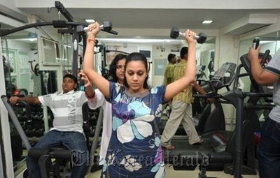 India still struggles to feed all of its 1.2 billion population but childhood obesity and diabetes have become an increasing problem among the middle classes, who have largely benefited from a decade of rapid economic growth.  AFP-Yonhap News