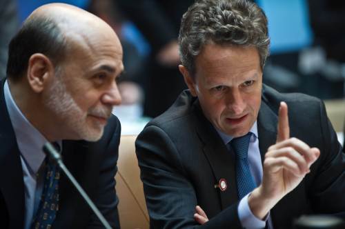 <YONHAP PHOTO-0053> US Treasury Secretary Tim Geithner (R) chats with Federal Reserve chairman Ben Bernanke before the start of the G20 finance ministers and central bank governors meeting at the IMF/World Bank Spring meetings in Washington on April 15, 2011. AFP PHOTO/Nicholas KAMM /2011-04-16 00:50:09/ <저작권자 ⓒ 1980-2011 ㈜연합뉴스. 무단 전재 재배포 금지.>
U.S. Treasury Secretary Tim Geithner (right) chats with Federal Reserve chairman Ben Bernanke before the start of the G20 finance ministers and central bank governors meeting at the IMF/World Bank Spring meetings in Washington on Friday.  AFP-Yonhap News