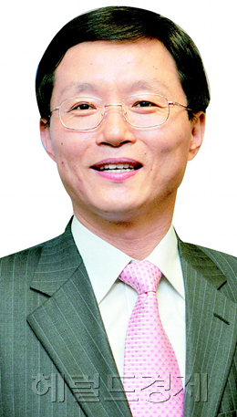 나도성 한성대학교 (원장, 교수), 전 중소기업청 중소기업정책본부 본부장 / 나도성 전 중기청 차장, “한국판 모노즈쿠리학회 만든다”