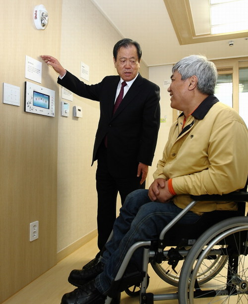 이지송 한국토지주택공사(LH) 사장/ 1 / LH, 누구나 편하게 거주할 수 있는 ‘무토토사이트 그리스 주소 1등급’ 설계 적용