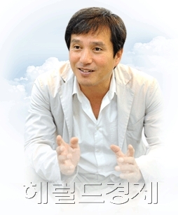 조재현 영화배우, 탤런트 / 피플/조재현 경기도문화의전당 이사장 “‘가난한 큰집’ 문화로 채운다”-copy(o)1