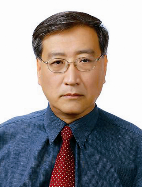 Daniel E. Suh