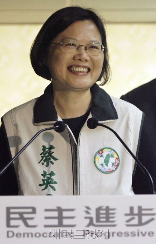 차이잉원(蔡英文) 민진당 주석(대만)/(중국보)대만 최초 여토토사이트 제작 데이터베이스 청신호-copy(o)1
