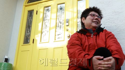 투혼 토토사이트 가수 / 투혼 토토사이트 “40년간 ‘아침이슬’을 뛰어넘고자 했다”