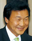 손학규 민주당 국회의원, 민주당 대표손학규 민주당 국회의원, 민주당 대표 / 孫 지지율 ‘魔의 15%’ 갈림길