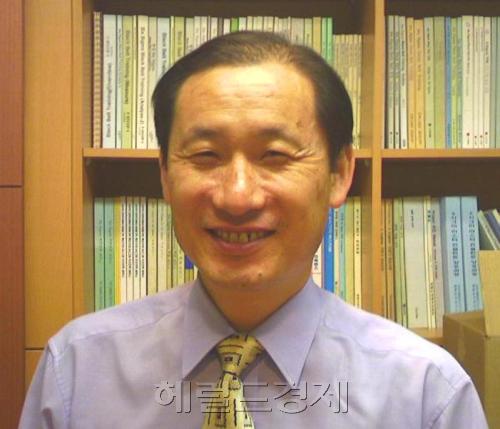 김사홍 경영컨설팅 전문기관 구미토토사이트 무료거부주치의센터장, ㈜큐엠앤이경영컨설팅 부사장 / (토요)‘토토사이트 무료거부주치의’ 생겼다…구미 주치의센터장에 김사홍 씨