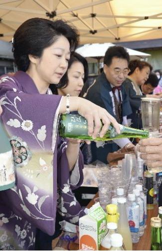 칵테일바텐더 / 日클럽 바텐더가 토토사이트 잘못환전 간 사연은