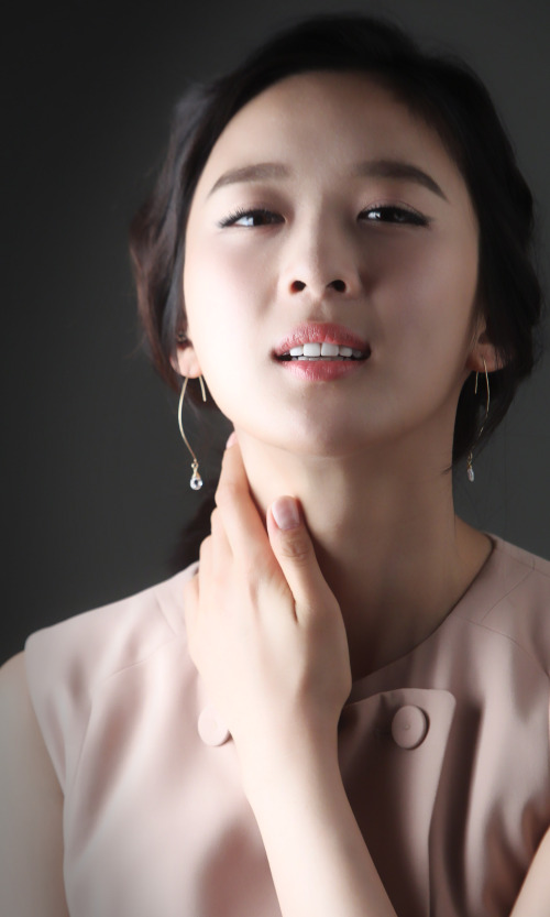 이청아 영화배우/이청아1 / ▲마크금지/헤경만배포<포토뉴스>달콤한 미소