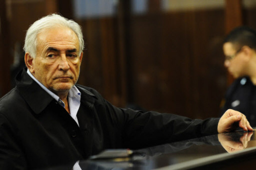 IMF head Dominique Strauss-Kahn is seen at Manhattan Criminal Court, in New York, on Monday.  (AFP-Yonhap News)도미니크 스트로스칸(Dominique Strauss-Kahn) 국제통화기금 총재(프랑스)/French leaders plagued by sex scandals