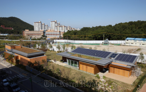 Green Tomorrow eco-friendly model house in Yongin, Gyeonggi Province. Samsung C&T