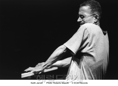 키스 자렛(Keith Jarrett) 피아니스트(미국)/(인터뷰)키스자렛 “한국 관객들이 나를 다시 불렀다”-copy(o)1