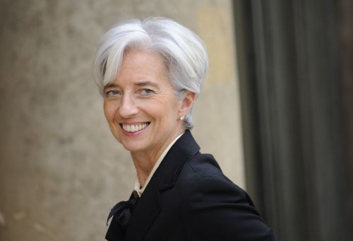 <YONHAP PHOTO-1073> (FILES) This file photo taken on February 18, 2011 shows French Finance minister Christine Lagarde smiling upon arrival at the Elysee Palace in Paris, as part of two-day meetings with G20 Finance ministers and central bank governors. German Finance Minister Wolfgang Schaeuble backs his French counterpart Christine Lagarde as the EU candidate to head the International Monetary Fund, a German weekly reported on May 21, 2011. AFP PHOTO / LIONEL BONAVENTURE /2011-05-21 17:03:57/ <저작권자 ⓒ 1980-2011 ㈜연합뉴스. 무단 전재 재배포 금지.>
French Finance minister Christine Lagarde.
AFP-Yonhap News