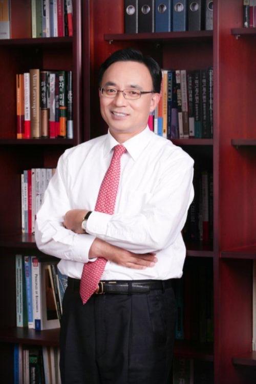 김영익 한국창의투자자문 (대표) / (비주얼) 김영익 부사장