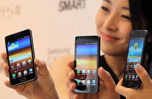 Samsung's GalaxyS 2 (Yonhap News)