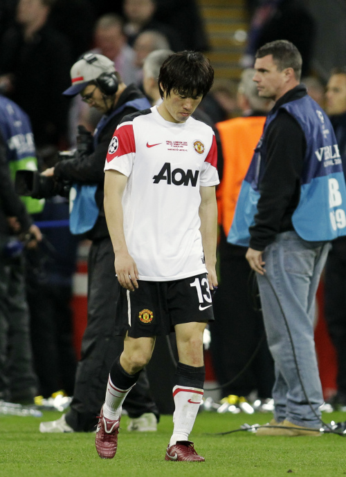 <YONHAP PHOTO-0510> Manchester United's Park Ji-Sung reacts after being defeated by Barcelona in the Champions League final soccer match at Wembley Stadium, London, Saturday, May 28, 2011. (AP Photo/Sang Tan)/2011-05-29 06:50:35/ <저작권자 ⓒ 1980-2011 ㈜연합뉴스. 무단 전재 재배포 금지.>
<YONHAP PHOTO-0510> Manchester United's Park Ji-Sung reacts after being defeated by Barcelona in the Champions League final soccer match at Wembley Stadium, London, Saturday, May 28, 2011. (AP Photo/Sang Tan)/2011-05-29 06:50:35/ <저작권자 ⓒ 1980-2011 ㈜연합뉴스. 무단 전재 재배포 금지.>
<YONHAP PHOTO-0510> Manchester United's Park Ji-Sung reacts after being defeated by Barcelona in the Champions League final soccer match at Wembley Stadium, London, Saturday, May 28, 2011. (AP Photo/Sang Tan)/2011-05-29 06:50:35/ <저작권자 ⓒ 1980-2011 ㈜연합뉴스. 무단 전재 재배포 금지.>