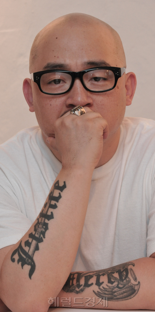 팔로우 토토 프리스트 저자. 형민우<br alt=