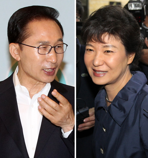 <YONHAP PHOTO-1246> 이명박-박근혜 내달 3일 오찬페가수스 토토 (서울=연합뉴스) 김병만 성연재 기자 = 이명박 대통령과 박근혜 전 한나라당 대표가 내달 3일 오찬 페가수스 토토한다. 사진은 31일 청와대에서 국무회의중인 이명박 대통령과 국회 기재위의 박근혜 한나라당 전대표. 2011.5.31 kimb01@yna.co.kr polpori@yna.co.kr/2011-05-31 14:27:48/ <저작권자 ⓒ 1980-2011 ㈜연합뉴스. 무단 전재 재배포 금지.>