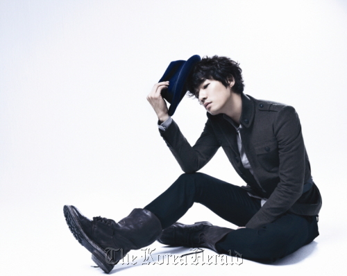 Actor Lee Chun-hee. N.O.A Entertainment이천희 영화배우, 모델/2011 SIYFF 홍보대사 이천희 2 / Lee Chun-hee and Kim Sae-ron to promote SIYFF (Seoul International Youth Film Festival)