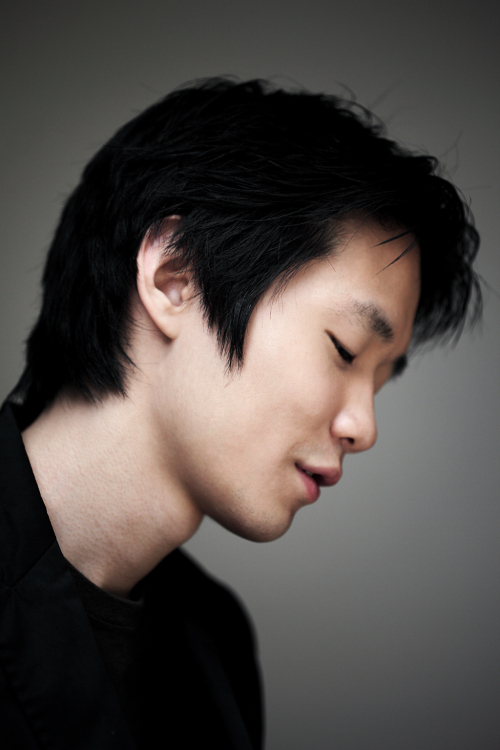 토토사이트 프리미어토토 피아니스트/사진/스테이지-박스/토토사이트 프리미어토토-신현수-copy(o)2