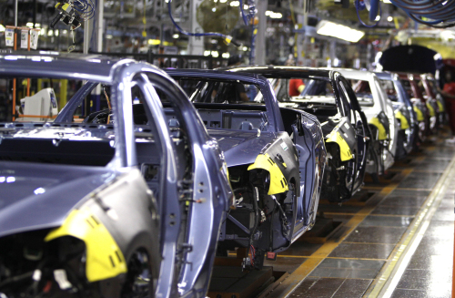 <YONHAP PHOTO-0685> In this May 24, 2011 photo, 2011 Chrysler 200 vehicles are seen on the assembly line at the Sterling Heights Assembly Plant in Sterling Heights, Mich. Chrysler Group LLC said Wednesday, June 1, 2011, its May U.S. car and truck sales rose 10 percent over the same month last year on strong sales of Jeeps and the revamped Chrysler 200 midsize car. (AP Photo/Carlos Osorio)/2011-06-02 06:14:44/ <저작권자 ⓒ 1980-2011 ㈜연합뉴스. 무단 전재 재배포 금지.>
2011 Chrysler vehicles are seen on the assembly line at the Sterling Heights Assembly Plant in Sterling Heights, Michigan.  AP-Yonhap News
2011 Chrysler vehicles are seen on the assembly line at the Sterling Heights Assembly Plant in Sterling Heights, Michigan.  AP-Yonhap News