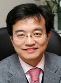 정진호 서울대학교 의과대학 교무부 학장/자외선 노출이 피하지방 합성을 억제하는 원리 규명