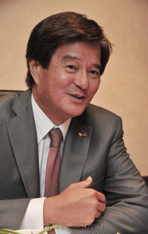 필리핀 관광청장관 Alberto Albada Lim.<br />정희조 기자/checho@heraldm.com 110602
Alberto Aldaba Lim, Secretary of Department of Tourism of the Philippines, speaks during an interview with The Korea Herald. Chung Hee-cho/The Korea Herald