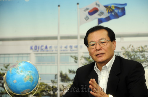 박대원 KOICA 이사장. 박해묵 기자/mook@heraldm.com
President of the Korea International Cooperation Agency Park Dae-won speaks in a recent interview with The Korea Herald. Park Hae-mook/The Korea Herald