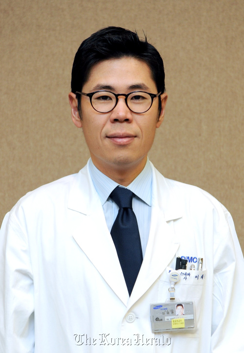 Lee Jae-joon이재준 의사/이재준 (1) / 헬스칼럼 관련 사진 일러스트