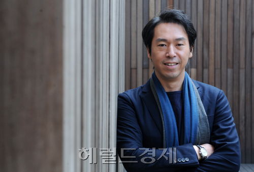 김영민 SM엔터테인먼트 대표이사 사장/김영민 SM 대표, “파리는 전략적 선택”..피가로 “K팝 전사들 토토사이트 케이벳 공략에 나섰다”-copy(o)1