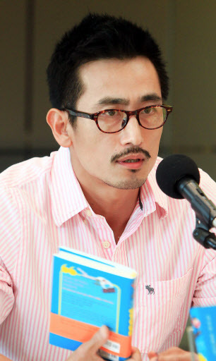 Cha In-pyo (연합뉴스)차인표 탤런트, 영화배우/Actor Cha In-pyo publishes second novel