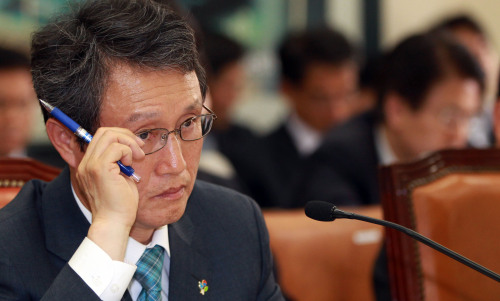 Minister of Land, Transport and Maritime Affairs Kwon Do-youp