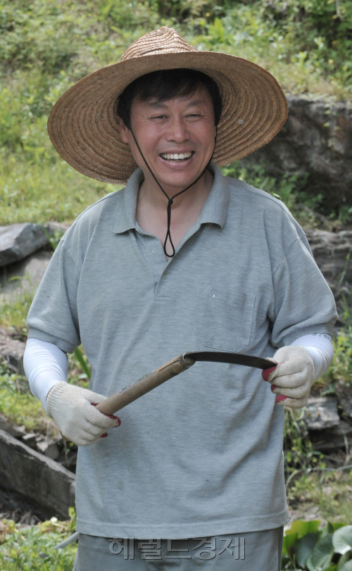 시인 도종환.<br />정희조 기자/checho@heraldm.com 110613
시인 도종환.
정희조 기자/checho@heraldm.com 110613