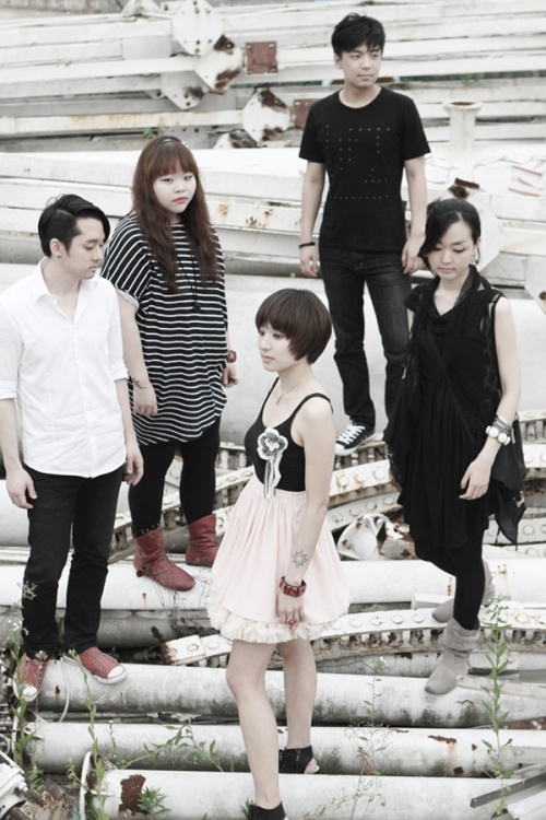 디어클라우드(Dear Cloud) 가수, 나인, 용린, 이랑, 정아, 광석 가수/dearcloud01_ / ‘디어클라우드’ 정규 3집 발표, 폴라로이드 사진집도 수록