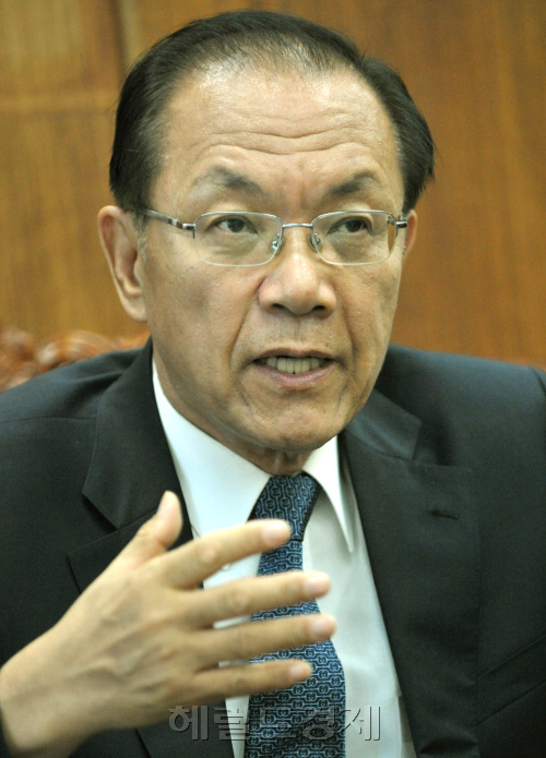 황우여 한나라당 원내대표.양동출dcyang@heraldm.com/110620/
황우여 한나라당 원내대표.양동출dcyang@heraldm.com/110620/
황우여 한나라당 원내대표.양동출dcyang@heraldm.com/110620/