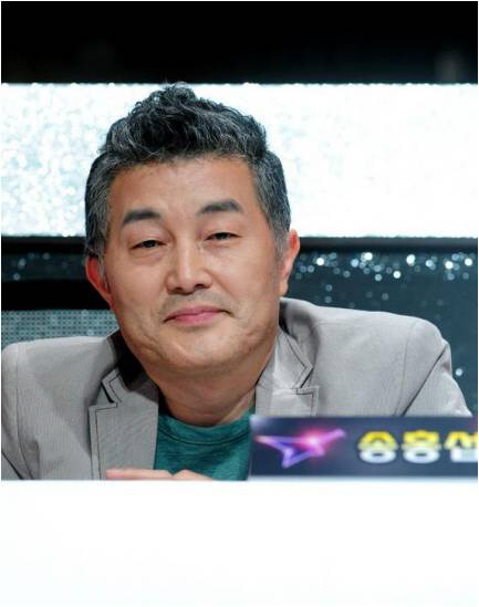 송토토사이트 대공원 가수, 연주가/송토토사이트 대공원 “K팝 한류, 연출된 개성이다”