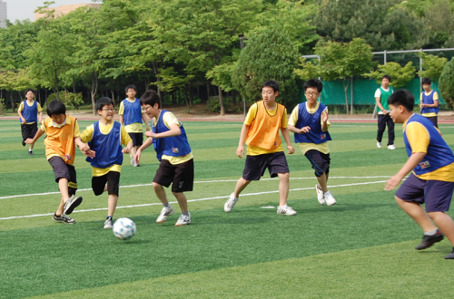 전일중학교가 수준별 맞춤교육, 다양한 공부방 운영 및 특기ㆍ적성교육으로 사교육비 없는 학교의 대표격으로 발돋움하고 있다.