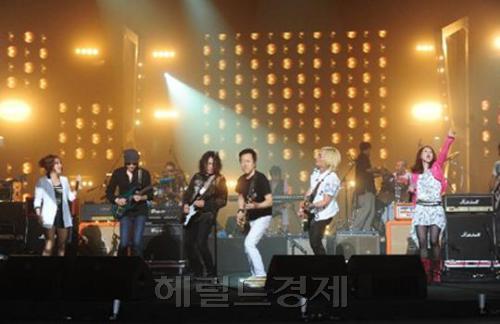 탑밴드 / KBS 토토사이트 펫 반가운 두 가지 이유 (Only 헤경사이트-배포금지)