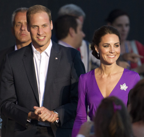 Prince William and Kate, the Duke and Duchess of Cambridge, arrive at a Canada Day celebration on Parliament Hill in Ottawa, Canada, Friday, July 1, 2011. (AP-Yonhap News)