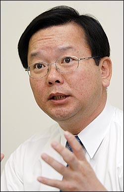 김부겸 민주당 (국회의원), 국회 문화체육관광방송통신위원회 (위원) / <피플>김부겸 “양심적 병역거부자, 사회복지요원으로 대체복무 추진”