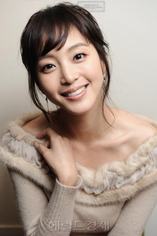 배우 한예슬 인터뷰. 박해묵기자 mook@heraldm.com/2007.12.05
배우 한예슬 인터뷰. 박해묵기자 mook@heraldm.com/2007.12.05