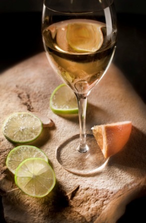 (MCT)백포도주, Consumer demand for white wine soars in H1