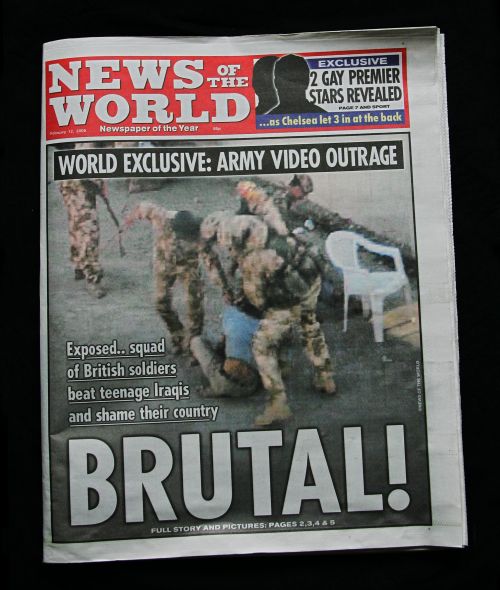 <YONHAP PHOTO-0068> A file picture taken on February 12, 2006, shows a copy of the front page of Britain's News of the World newspaper in London. Britain's News of the World tabloid will print its last ever edition on Sunday July 10, 2011, following a scandal over phone hacking, owner Rupert Murdoch's son James Murdoch said Thursday July 7, 2011. "Having consulted senior colleagues, I have decided that we must take further decisive action with respect to the paper. This Sunday will be the last issue of the News of the World," he said in a statement. AFP PHOTO/ALESSANDRO ABBONIZIO/FILES /2011-07-08 01:08:52/ <저작권자 ⓒ 1980-2011 ㈜연합뉴스. 무단 전재 재배포 금지.>
A copy of the front page of Britain’s News of the World newspaper in London.     AFP-Yonhap News