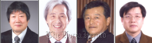 The winners of the 56th the National Academy of Sciences Award (from left) Oh Saeng-keun, Suh Se-won, Lee Kil-seong and Song Jin-won    Yonhap News