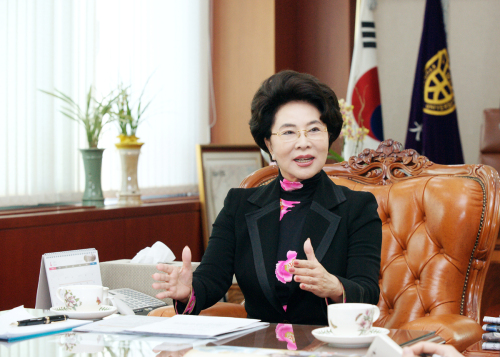 이길여 총장인터뷰 / 경원대, 가천의대와 통합 교과부로부터 승인