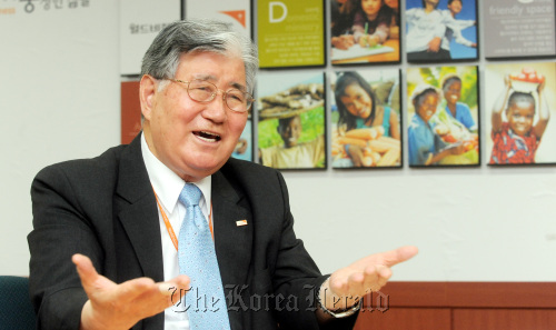 박종삼 월드비전 회장 인터뷰./ 안훈기자 rosedale@ 2011.06.29
World Vision Korea CEO Dr. Park Jong-sam WVK